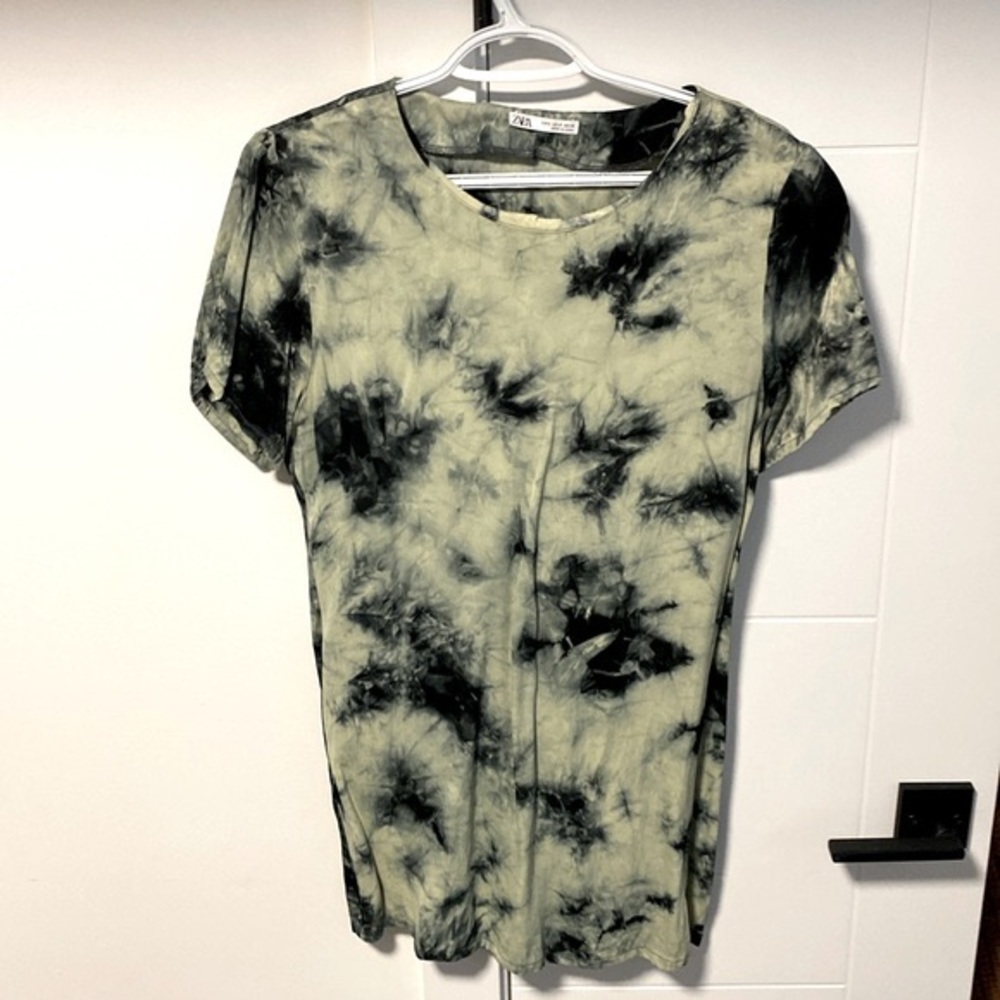 ⚫️ Zara ⚫️ tie dye satin dress - size small